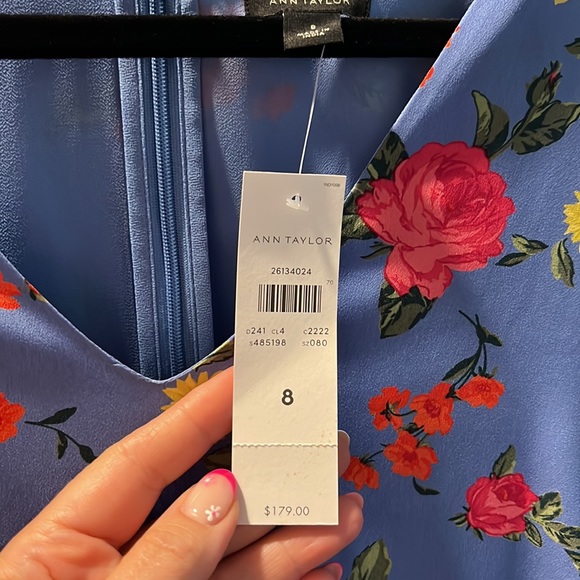 Ann Taylor floral flounce shift dress - Picture 6 of 6